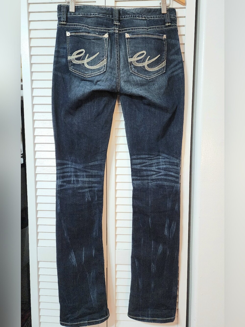 Express Women's Dark Blue Barely Boot- Zelda Jeans, Low-Rise w/ Distressed Knee